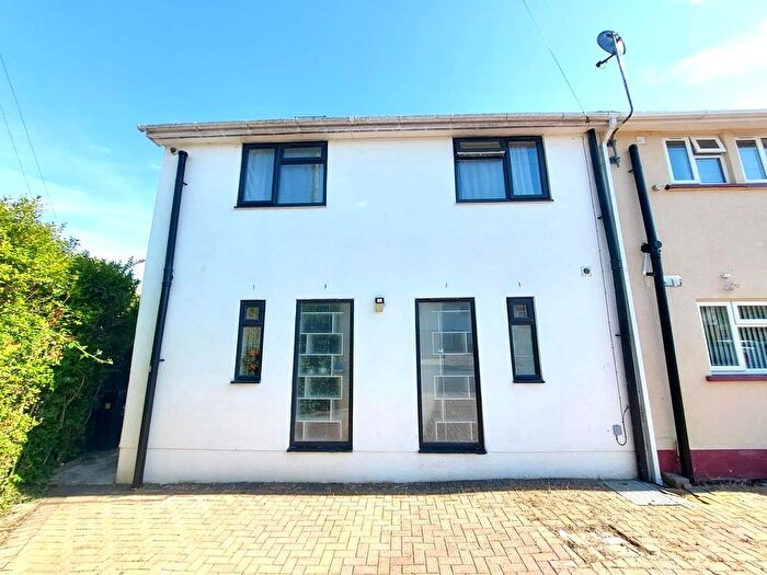 4 Bedroom Semi-Detached House To Rent In Crystal Glen, Llanishen, CF14