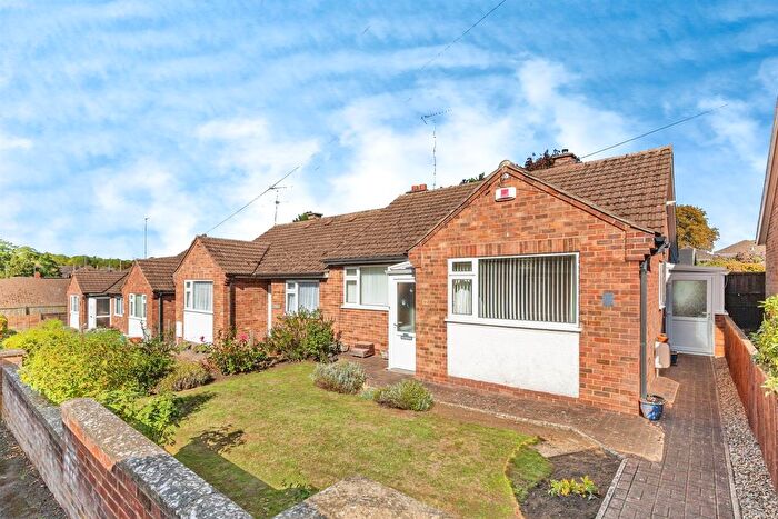 2 Bedroom Semi-Detached House For Sale In Ivy Lane, Finedon, NN9