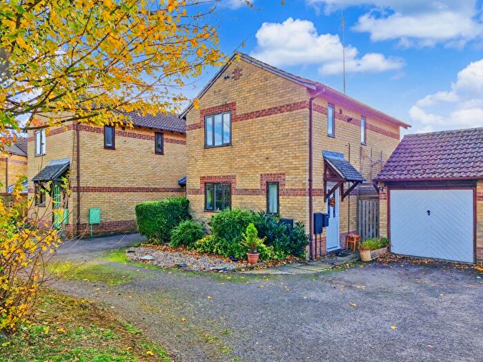 3 Bedroom Detached House For Sale In Birch Close, Woodford Halse, NN11