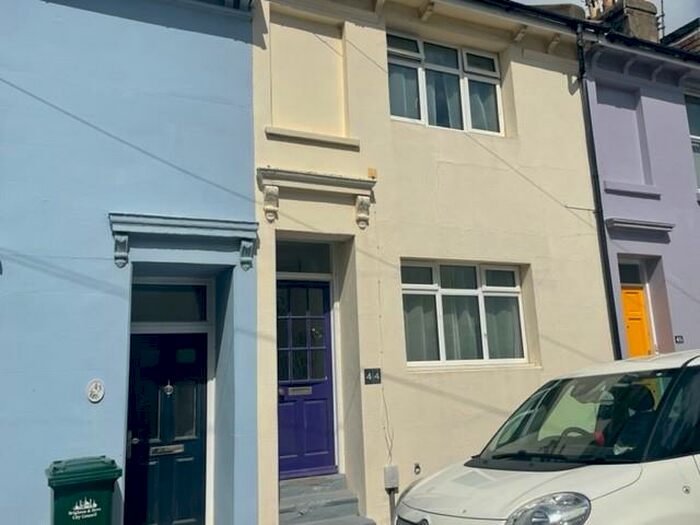 3 Bedroom House To Rent In Holland Street, Brighton, BN2