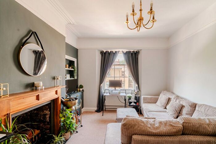 1 Bedroom Flat For Sale In Westbourne Place, Clifton, Bristol, BS8