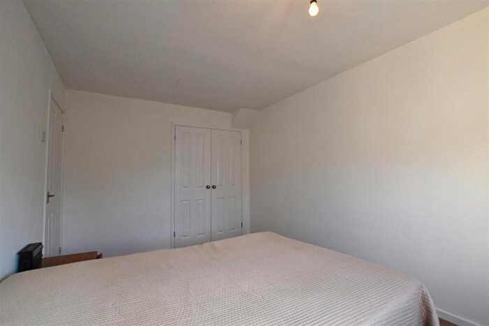 2 Bedroom Apartment For Sale In Fleet Road, Fleet, GU51