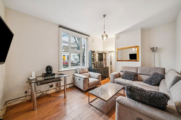 3 Bedroom End Of Terrace House For Sale In Hatcham Park Road, London, SE14