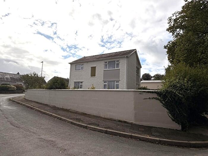 3 Bedroom Detached House For Sale In Minffordd, Penrhyndeudraeth, LL48