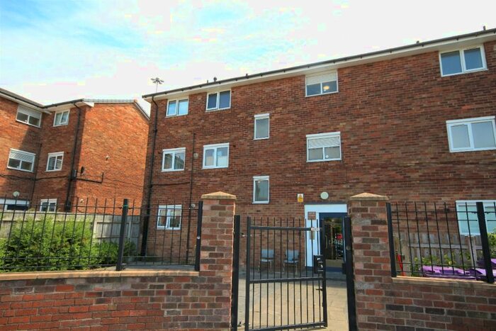 1 Bedroom Flat To Rent In The Green, Broadgreen, Liverpool, L13
