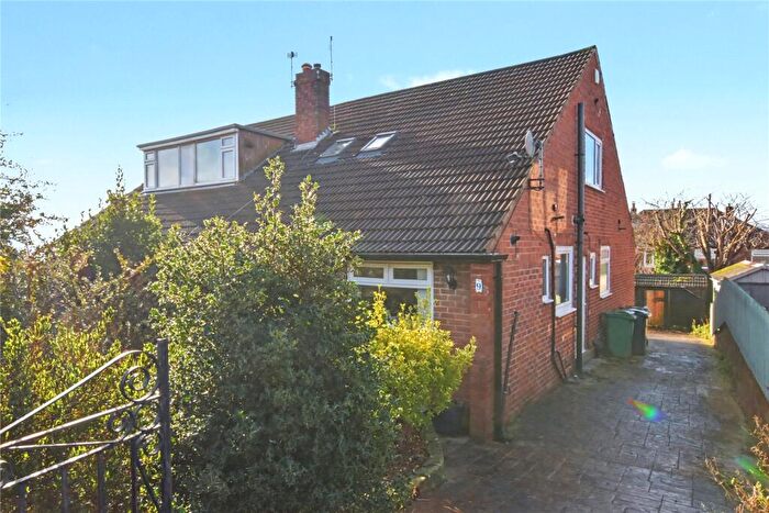 4 Bedroom Bungalow For Sale In Eden Gardens, Leeds, West Yorkshire, LS4