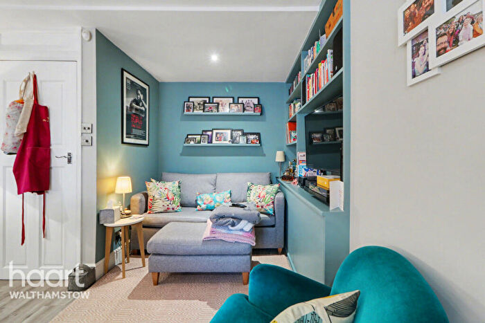 1 Bedroom Flat For Sale In Roberts Road, Walthamstow, E17