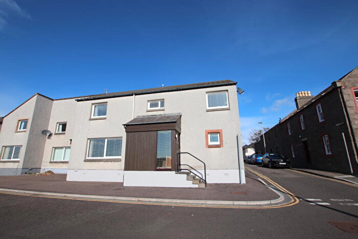 2 Bedroom Terraced House To Rent In Bellrock Square, Broughty Ferry, DD5