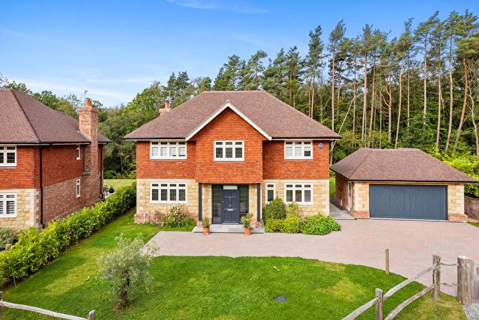 5 Bedroom Detached House For Sale In Lower Warren Road, Crowborough, TN6
