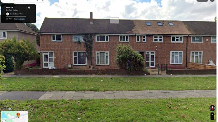 3 Bedroom Terraced House To Rent In Rush Green Road, Romford, RM7