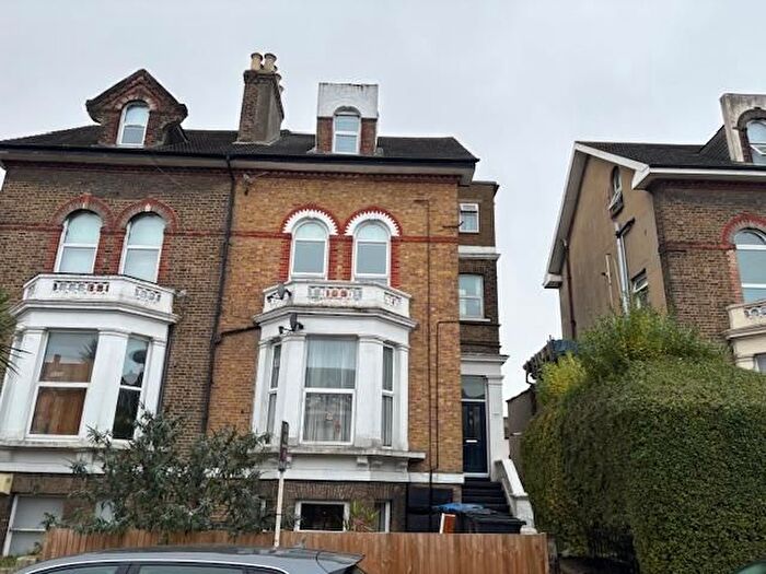 1 Bedroom Flat To Rent In Upper Grove, South Norwood, SE25