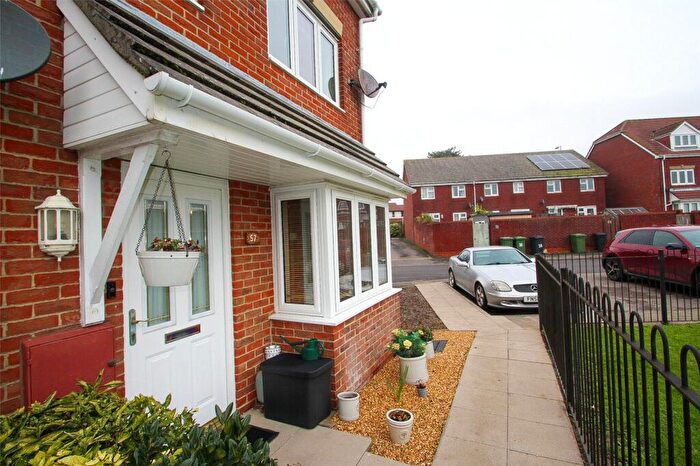 1 Bedroom End Of Terrace House For Sale In Chadwick Way, Hamble, Southampton, Hampshire, SO31