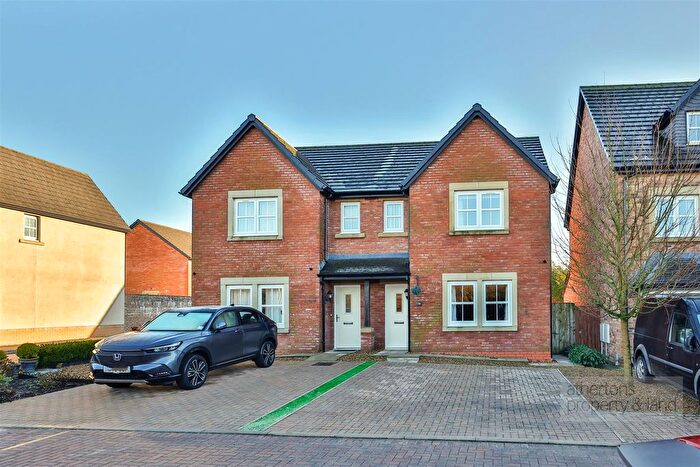 3 Bedroom Semi-Detached House For Sale In Beeston Grove, Clitheroe, Ribble Valley, BB7