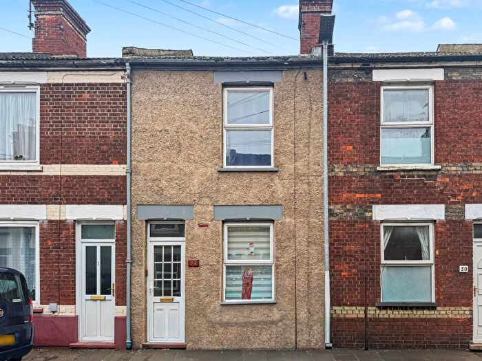 3 Bedroom Terraced House For Sale In Sir Lewis Street, King's Lynn, Norfolk, PE30