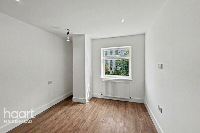 1 Bedroom Apartment To Rent In Bridge Road, Maidenhead, SL6