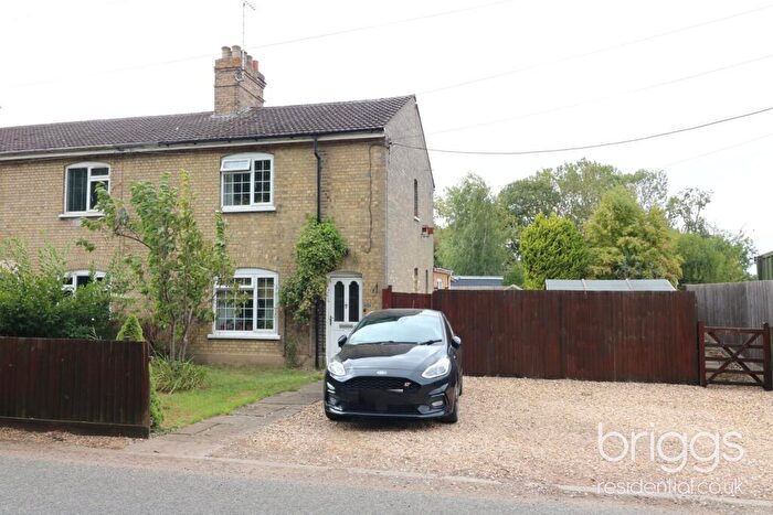 3 Bedroom Semi-Detached House For Sale In Station Road, Deeping St James, Market Deeping, PE6