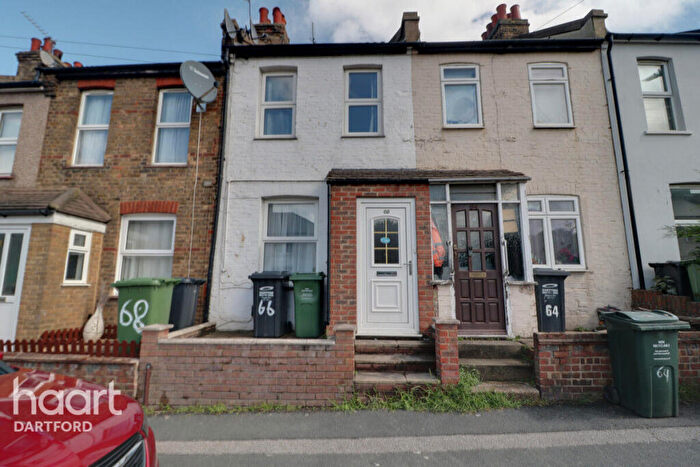 2 Bedroom Terraced House For Sale In St Vincents Road, Dartford, DA1