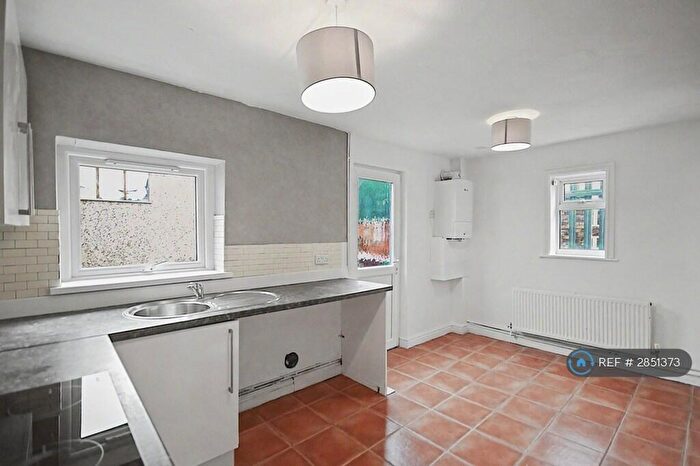 3 Bedroom Semi-Detached House To Rent In Chorley Road, Bolton, BL5