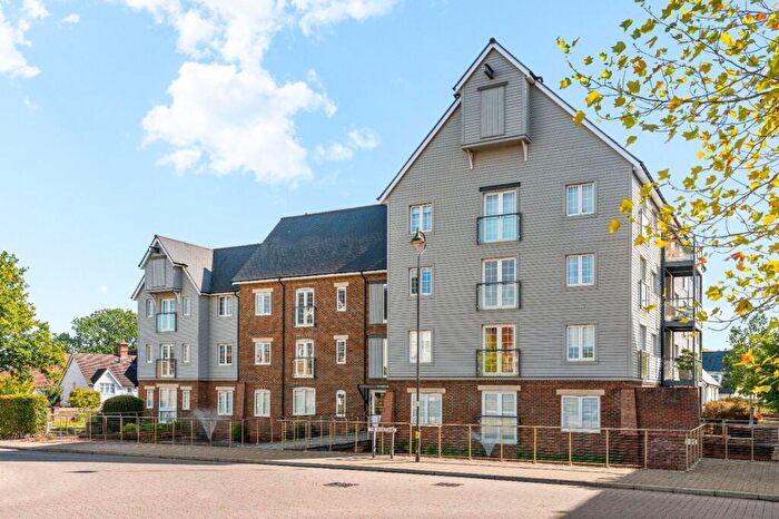 1 Bedroom Flat For Sale In The Boulevard, Horsham, RH12