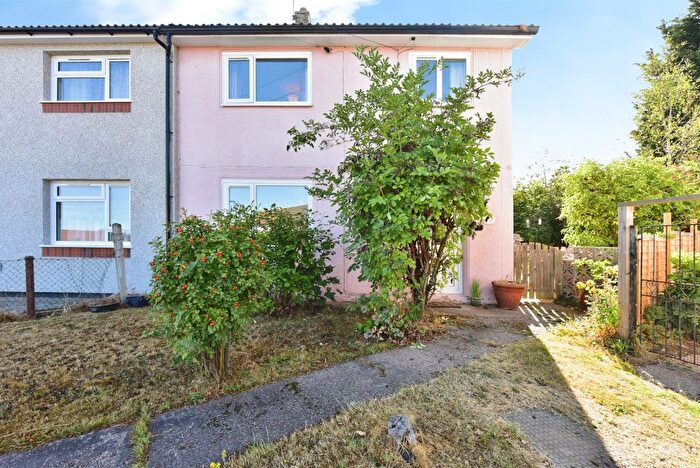3 Bedroom Semi-Detached House For Sale In Rectory Road, Killamarsh, Sheffield, S21