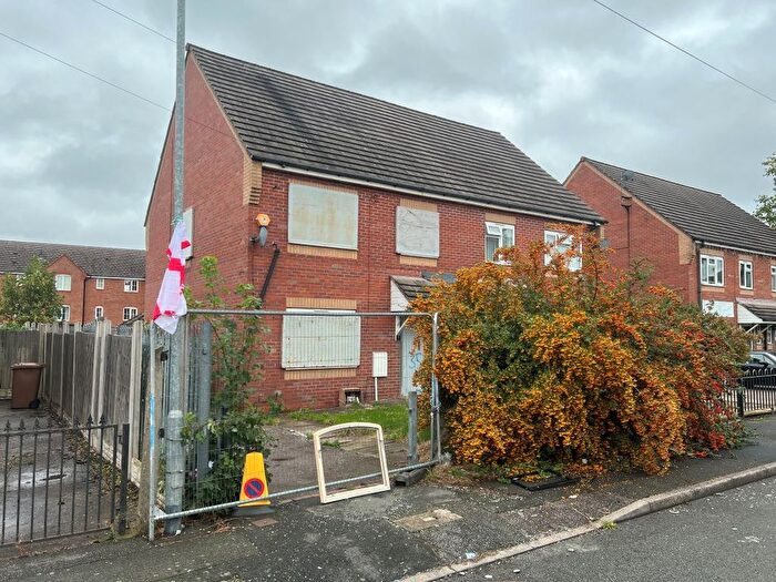 5 Bedroom Semi-detached House For Sale In Dawson Street, Walsall, WS3
