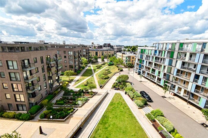 1 Bedroom Penthouse To Rent In Warren Close, Cambridge, Cambridgeshire, CB2