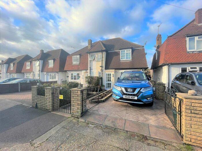 3 Bedroom Semi-Detached House To Rent In Park View Road, Uxbridge, UB8