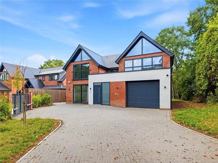 4 Bedroom Detached House For Sale In Whytewood Park, Jennys Lane, Lytchett Matravers, Poole, BH16