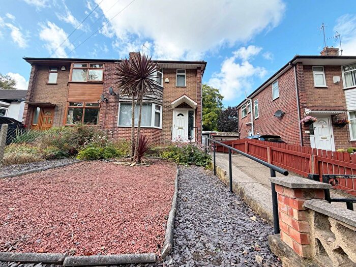 3 Bedroom Semi-Detached House To Rent In Armley Ridge Road, Armley, Leeds, LS12