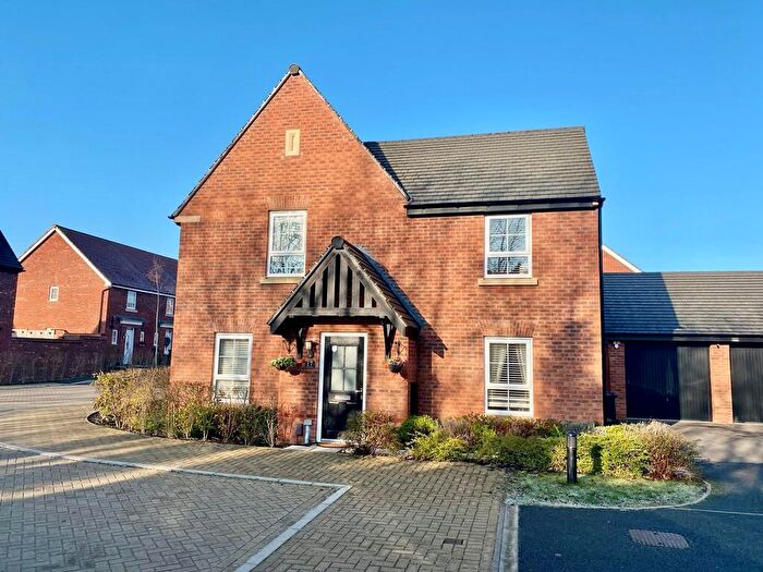 4 Bedroom Detached House For Sale In Penrith Drive, Littleover, DE23