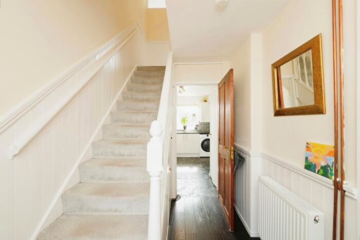 3 Bedroom End Of Terrace House For Sale In Blakeney Road, Patchway, Bristol, BS34
