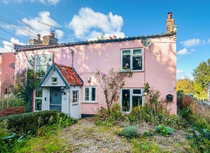 2 Bedroom Semi-Detached House For Sale In Stone Cottages, Mill Street, Middleton, Saxmundham, Suffolk, IP17