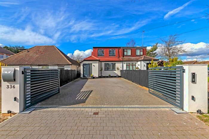 4 Bedroom Semi-Detached House To Rent In Watford Road, Chiswell Green, St. Albans, AL2