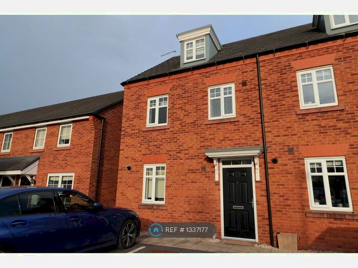 3 Bedroom Terraced House To Rent In Arrowhead Close, Stapeley, Nantwich, CW5