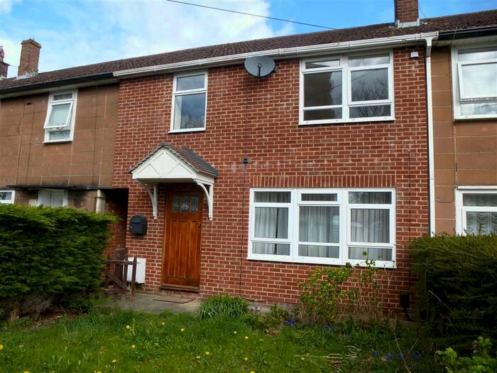 3 Bedroom Property To Rent In Alton Close, Swindon, SN2