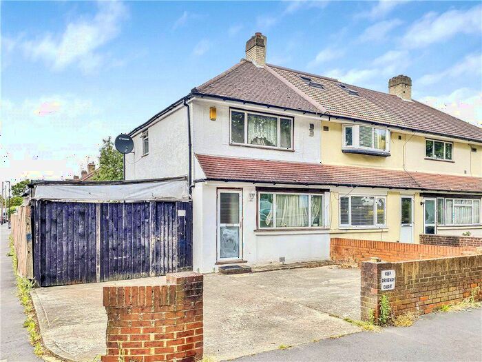 3 Bedroom End Of Terrace House To Rent In Swift Road, Feltham, TW13