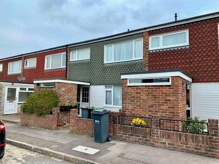 3 Bedroom Terraced House To Rent In Sunnyheath, Havant, PO9