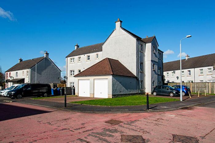 2 Bedroom Flat For Sale In / Kirkfield Gardens, Renfrew, PA4