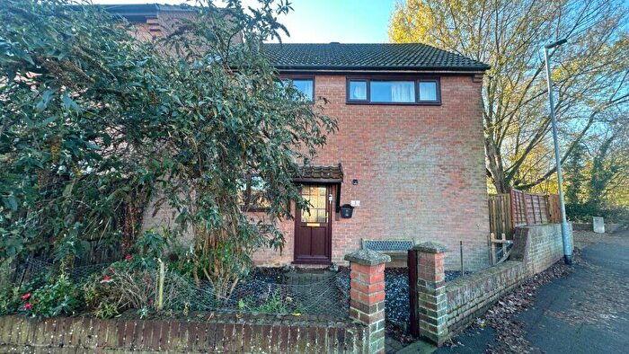 3 Bedroom Semi Detached House For Sale In Drury Close, Bowthorpe, NR5