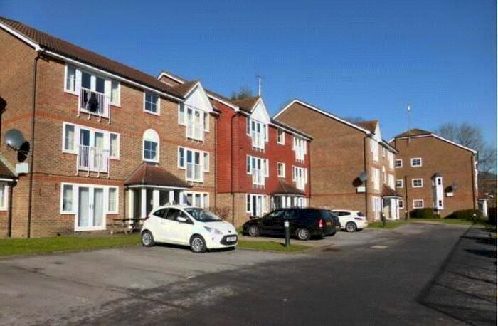 1 Bedroom Flat To Rent In Tuscany Gardens, Crawley, West Sussex, RH10