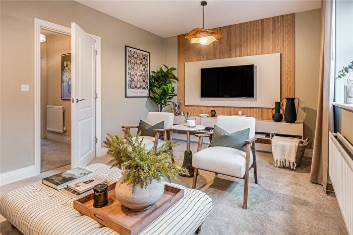 4 Bedroom Semi Detached House For Sale In Spring Hill, Manor Lane, Maidenhead, SL6