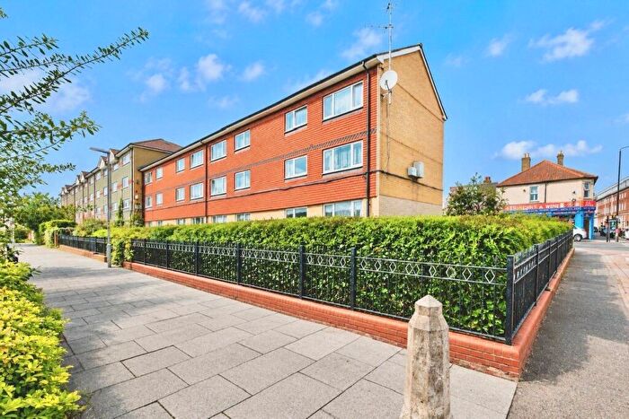 1 Bedroom Flat For Sale In Shirley Road, London, London, E15