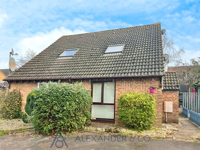 1 Bedroom End Of Terrace House To Rent In Sycamore Gardens, Southwold, Bicester, OX26