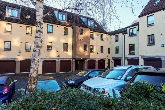 3 Bedroom Flat To Rent In Damside, Dean Village, Edinburgh EH4
