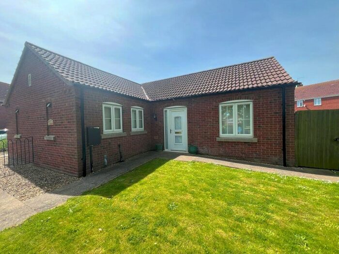 2 Bedroom Bungalow To Rent In Bed Bungalow, Tilia Grove, Old Leake, PE22