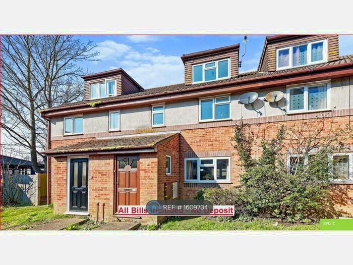 5 Bedroom Terraced House To Rent In Regency Place- With All Bills Incl, Kent, CT1