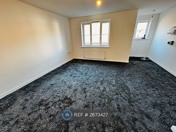 4 Bedroom Semi Detached House To Rent In William Venables Drive, Telford, TF2