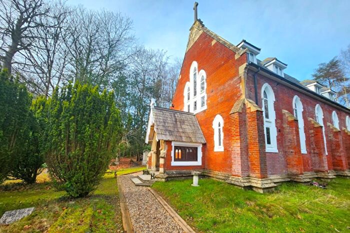 1 Bedroom Flat To Rent In Chertsey, Surrey, KT16