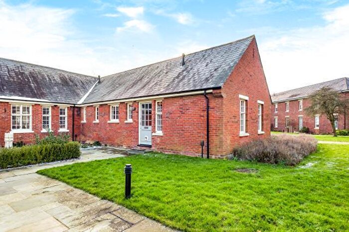 2 Bedroom Bungalow To Rent In Trenchard Lane, Caversfield, OX27