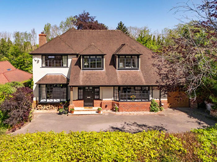 5 Bedroom Detached House For Sale In Woodend, Leatherhead, KT22